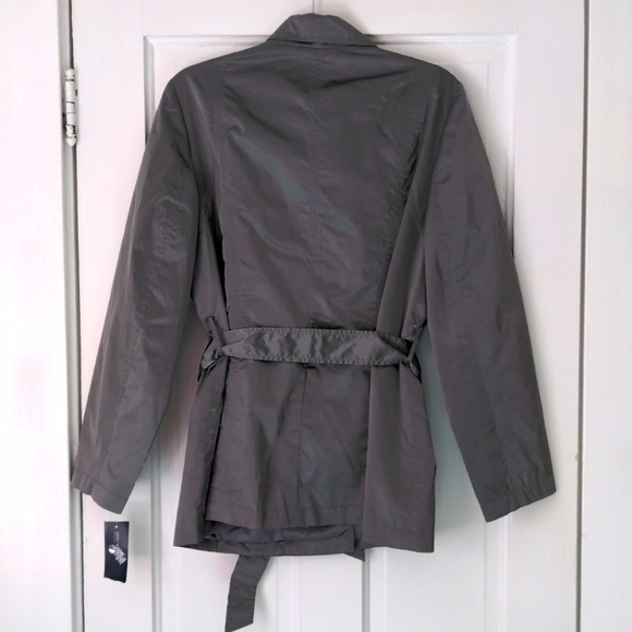 Stylish Light Jacket in Gray (NWT) - Picture 8 of 11